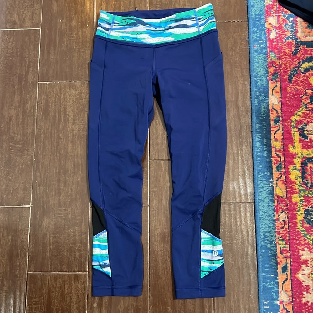 Lululemon size 4 leggings 23” inseam blue